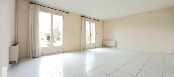 3 bedrooms House in Boismorand, France No. 56905 2