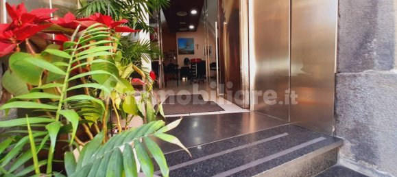 3 rooms Commercial property in Giarre, Italy No. 124496 2