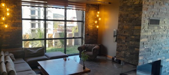 Villa 6+1 à Yalova, Turkey No. 32358 10