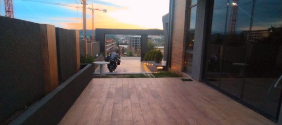 Villa 6+1 à Yalova, Turkey No. 32358 9