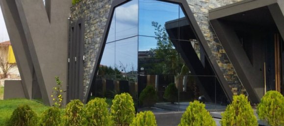 Villa 6+1 à Yalova, Turkey No. 32358 15