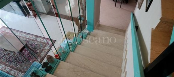 Villa de 8 divisões em Brindisi, Italy N.º 110617 18