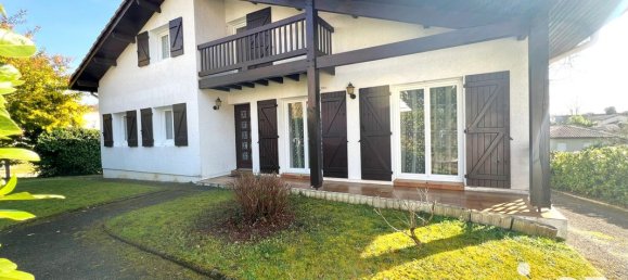 6 bedrooms House in Saint-Pierre-du-Mont, France No. 101923 20