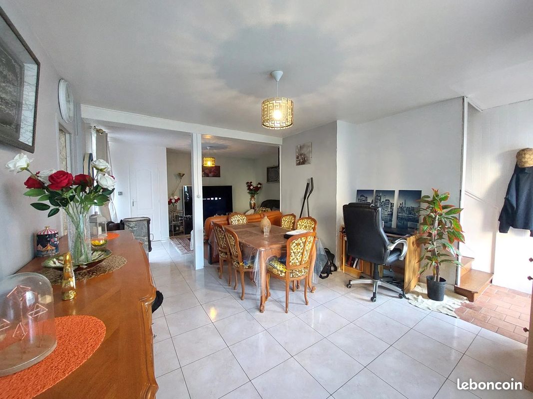 2 غرف نوم منزل في Saint-Laurent-Nouan, France رقم 221817