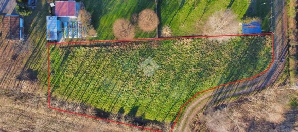 1400m² Land in Piombino Dese, Italy No. 168542 4