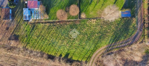 1400m² Land in Piombino Dese, Italy No. 168542 5