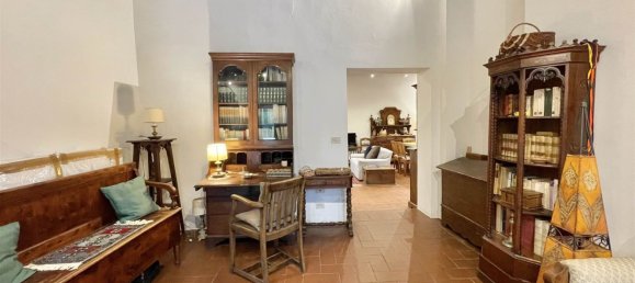 20 bedrooms House in Florence, Italy No. 377914 13