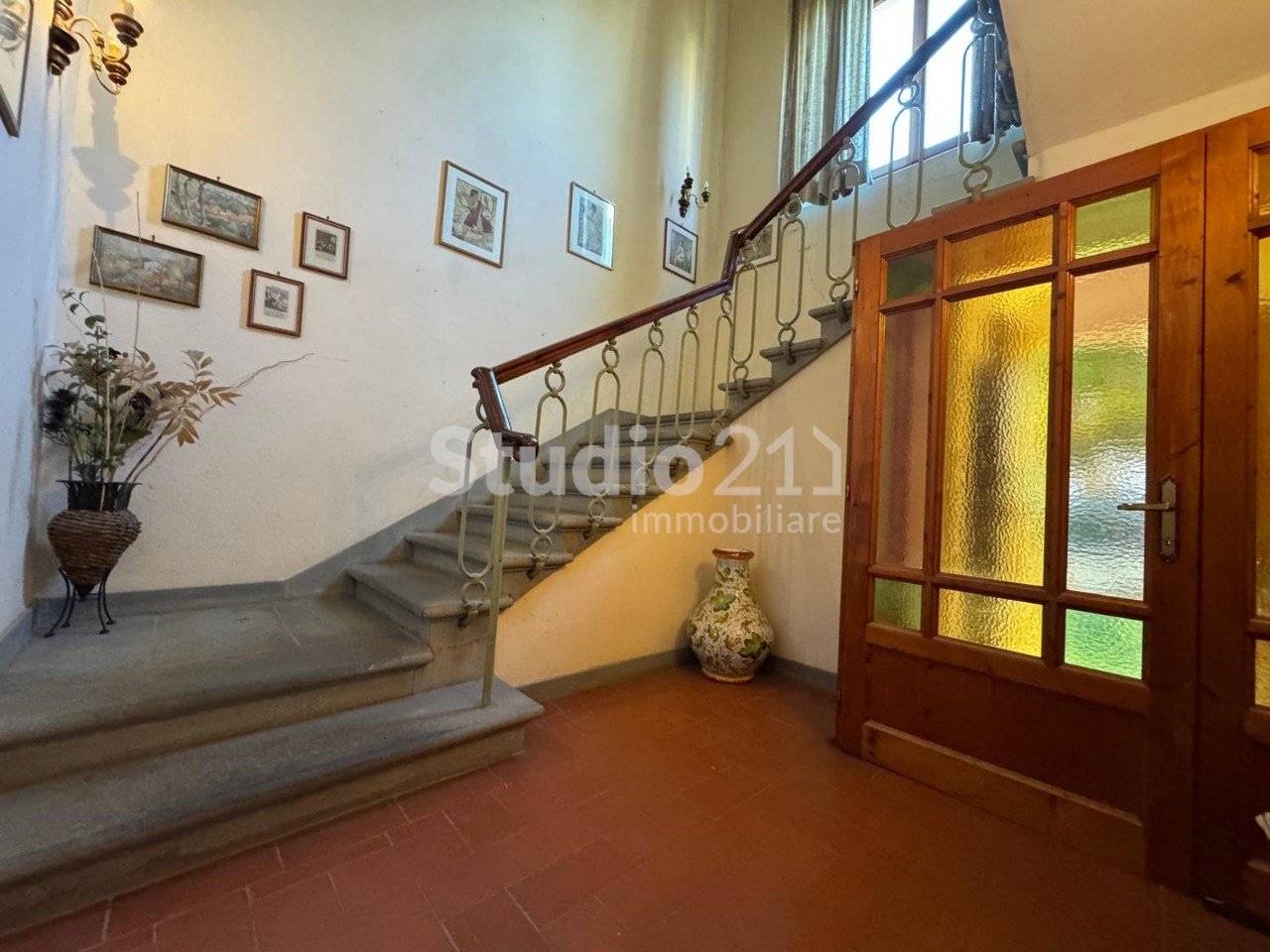 6 bedrooms Villa in Castelfranco Piandiscò, Italy No. 177384