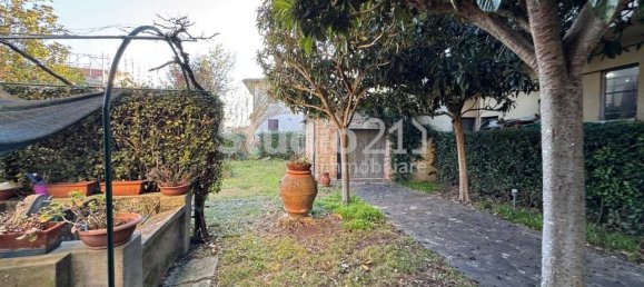 6 bedrooms Villa in Castelfranco Piandiscò, Italy No. 177384 18