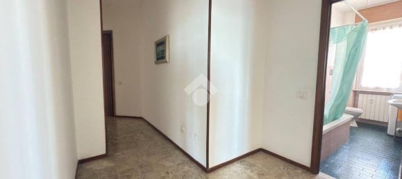 3 bedrooms Apartment in Brescia, Italy No. 349206 28