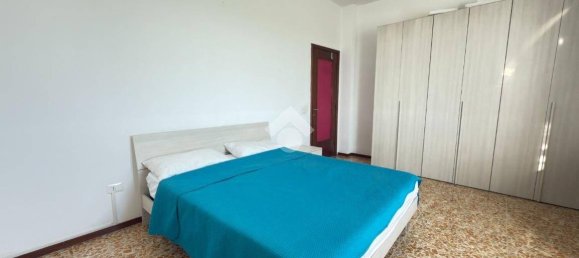 3 bedrooms Apartment in Brescia, Italy No. 349206 27