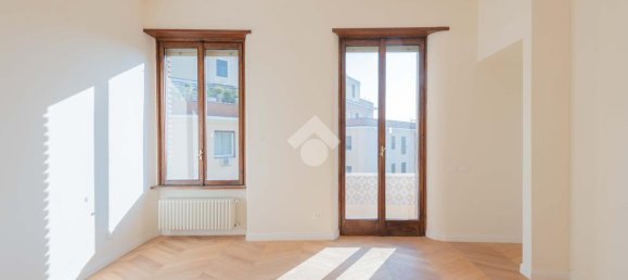 Apartamento de 2 divisões em Rome, Italy N.º 238193 3