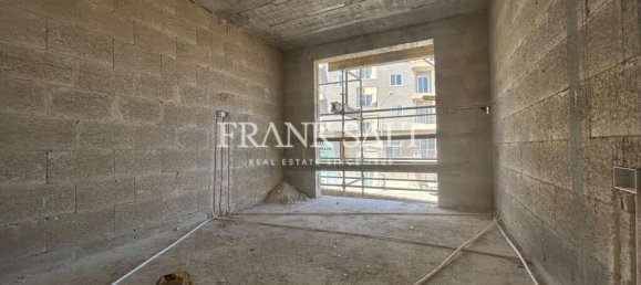 3 Schlafzimmer Maisonette-Wohnung in Siggiewi, Malta, Nr. 323 6