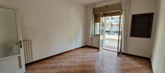 4 rooms Apartment in Naples, Italy No. 31525 12