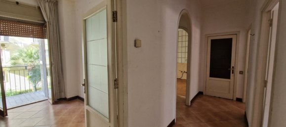 4 rooms Apartment in Naples, Italy No. 31525 7