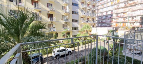 4 rooms Apartment in Naples, Italy No. 31525 18