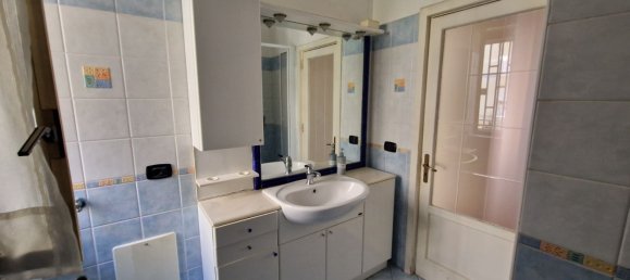 4 rooms Apartment in Naples, Italy No. 31525 15