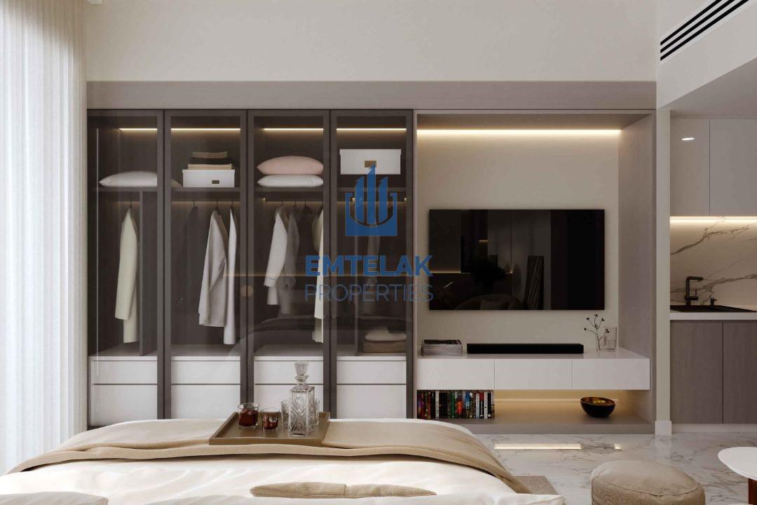  Apartment in Dubai, UAE No. 42475