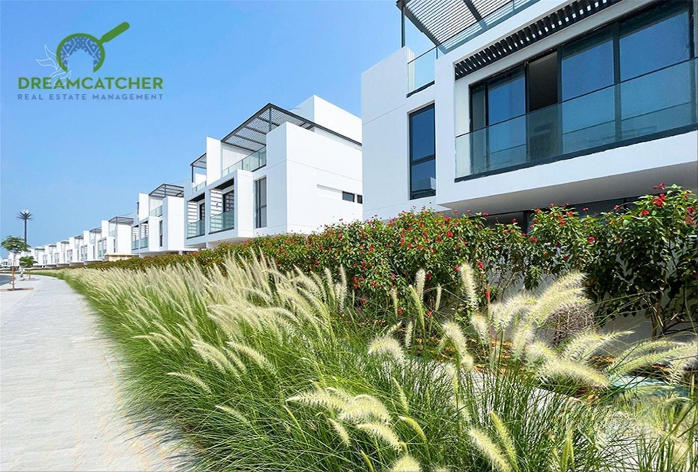 4 bedrooms Villa in Sharjah, UAE No. 34855