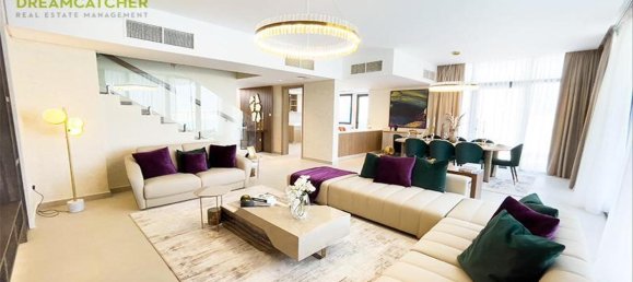 4 bedrooms Villa in Sharjah, UAE No. 34855 5