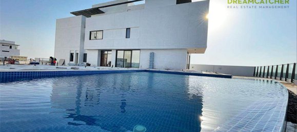 4 bedrooms Villa in Sharjah, UAE No. 34855 30