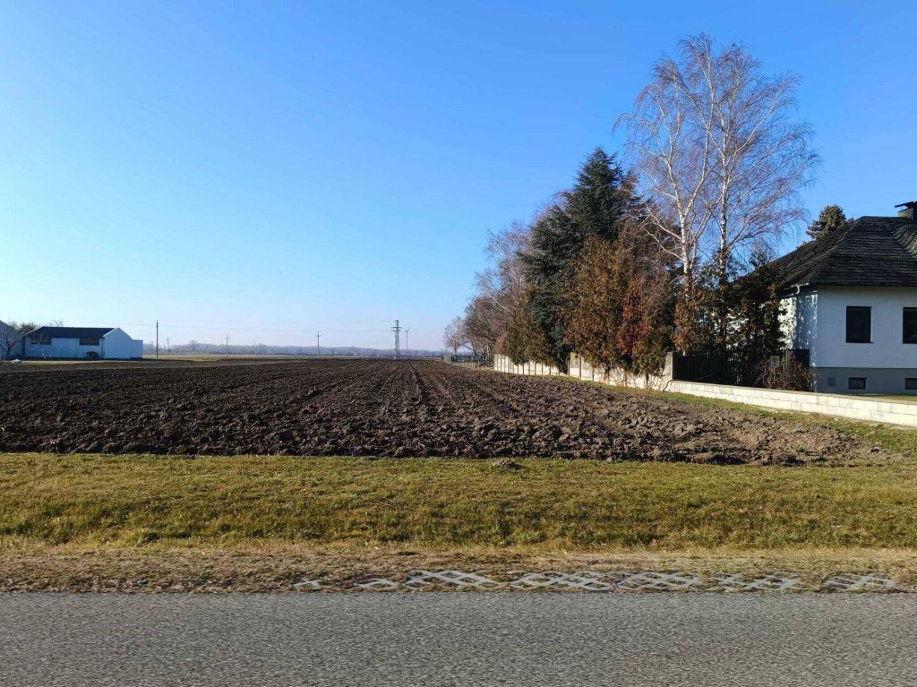 1566m² Land in Pama, Austria No. 164735
