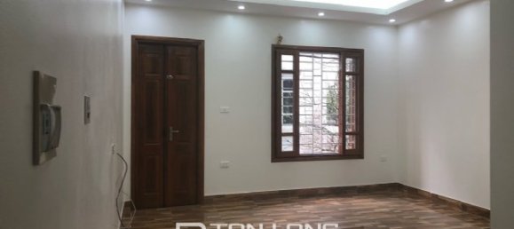 4 bedrooms House in Tay Ho, Vietnam No. 1532 3