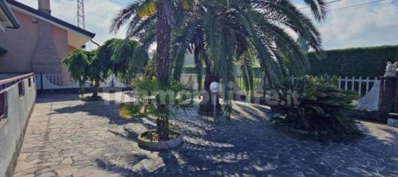 Вилла с 3 спальнями в Кьоджа, Италия № 305567 3