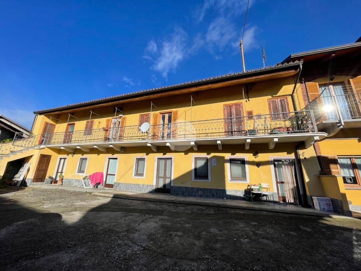 2 bedrooms Apartment in Buttigliera Alta, Italy No. 166565