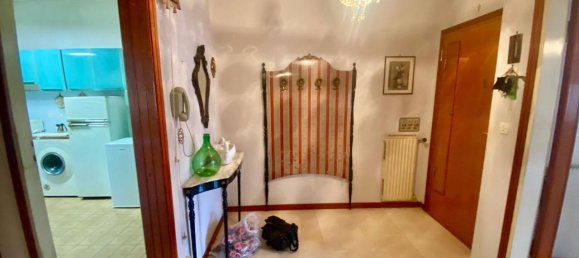 4-salle Appartement à Camaiore, Italy No. 75488 17