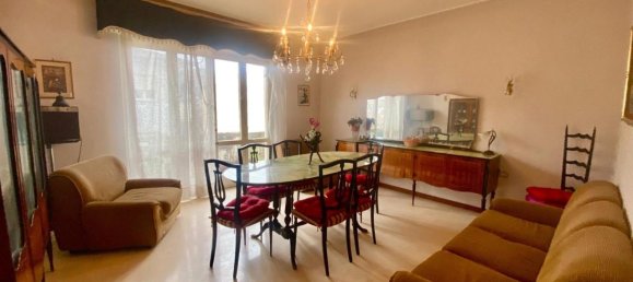 4-salle Appartement à Camaiore, Italy No. 75488 15