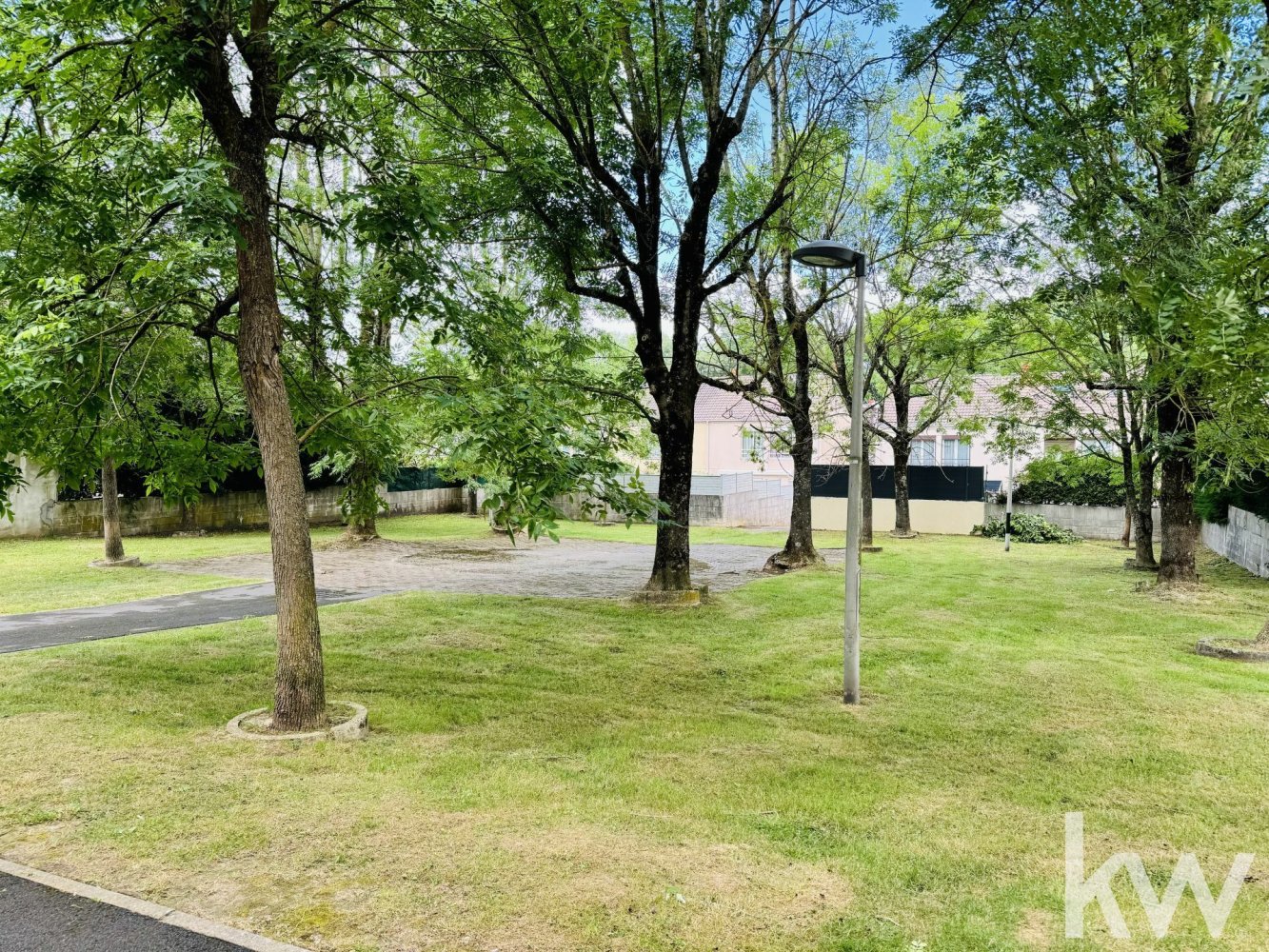 3 bedrooms Apartment in Noisiel, France No. 179625