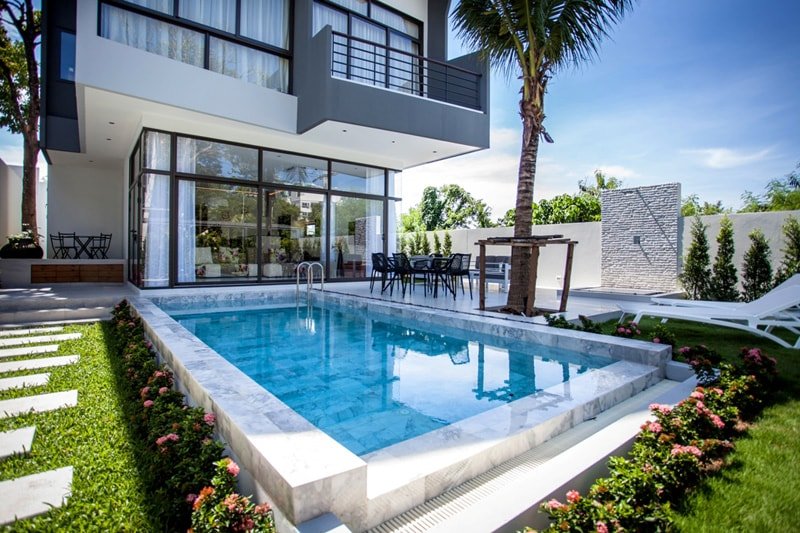3 bedrooms Villa in Rawai, Thailand No. 8121