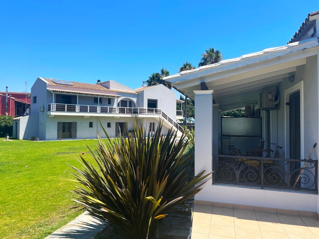 Propriété commerciale à Corfu, Greece 368m² No. 52878