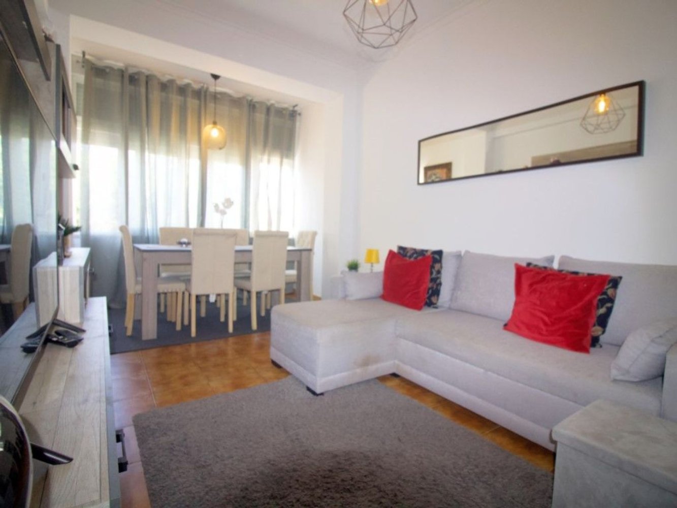 3 bedrooms Apartment in Amadora, Portugal No. 253318