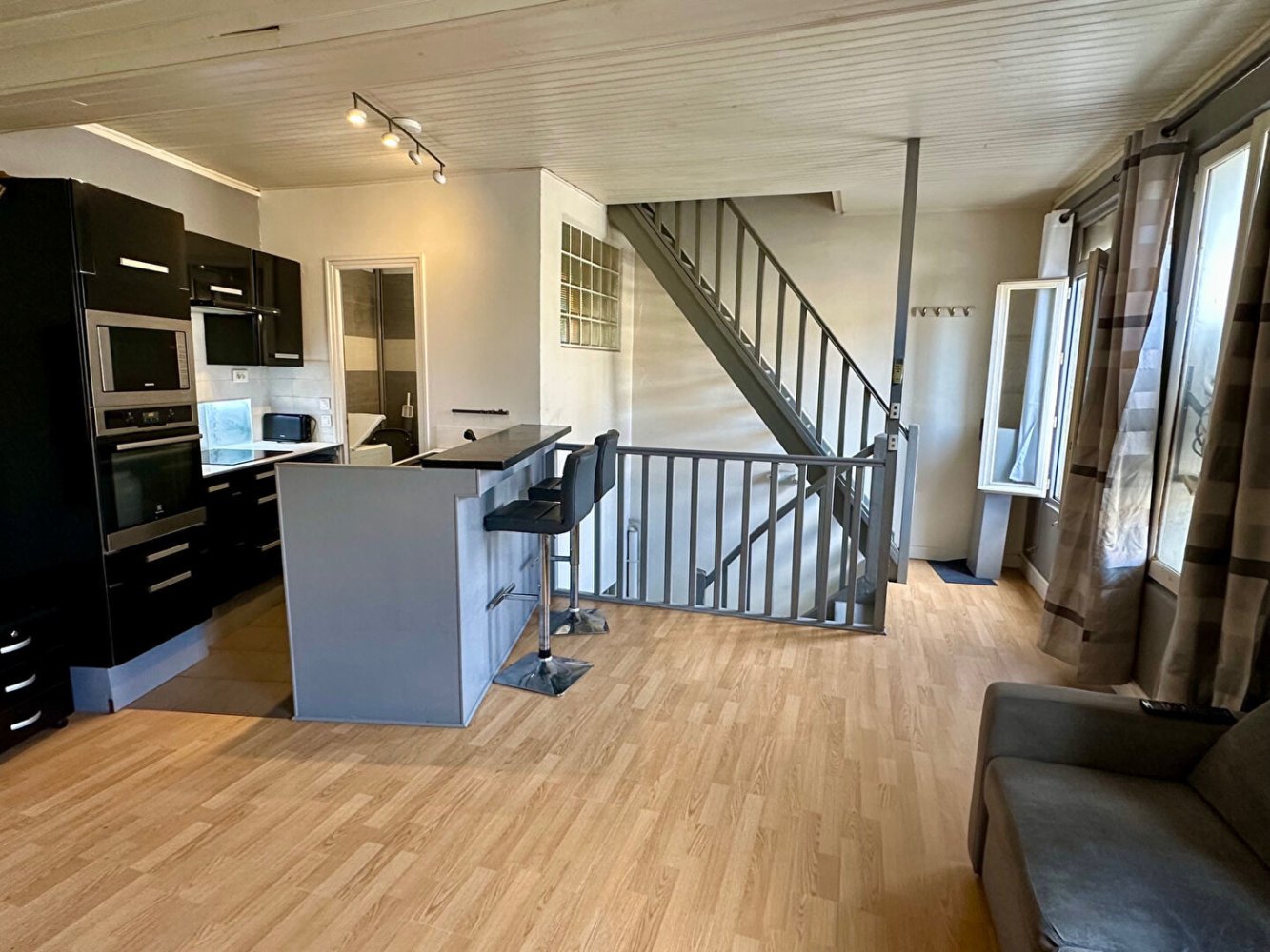 Dúplex de 1 dormitorio en Fontenay-sous-Bois, France No. 132585