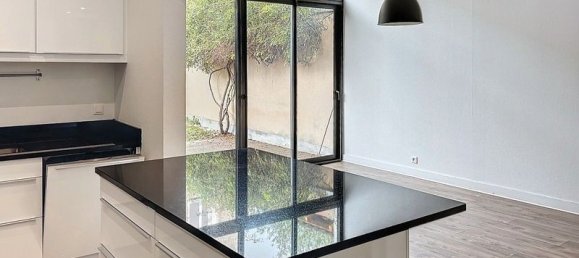 5 bedrooms House in Reims, France No. 155987 13