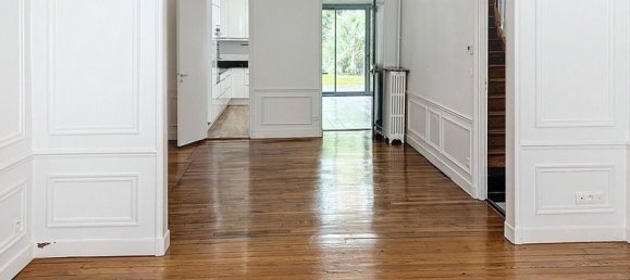 5 bedrooms House in Reims, France No. 155987 9