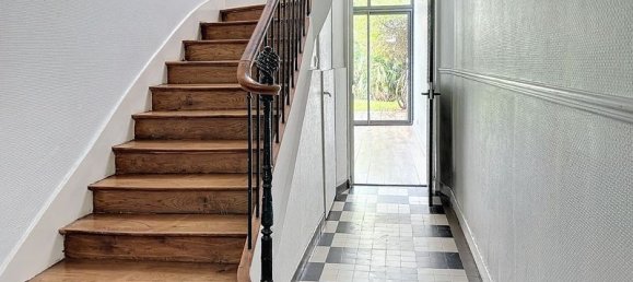 5 bedrooms House in Reims, France No. 155987 7