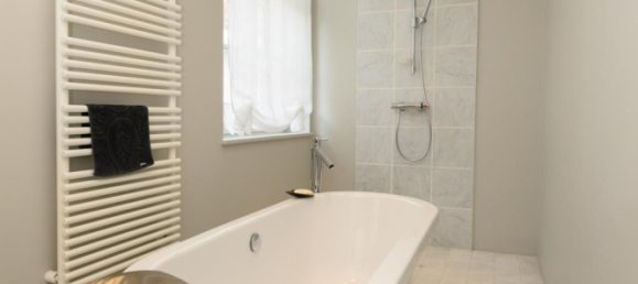 5 bedrooms House in Chartres, France No. 95162 5