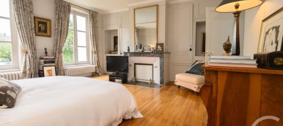 5 bedrooms House in Chartres, France No. 95162 33