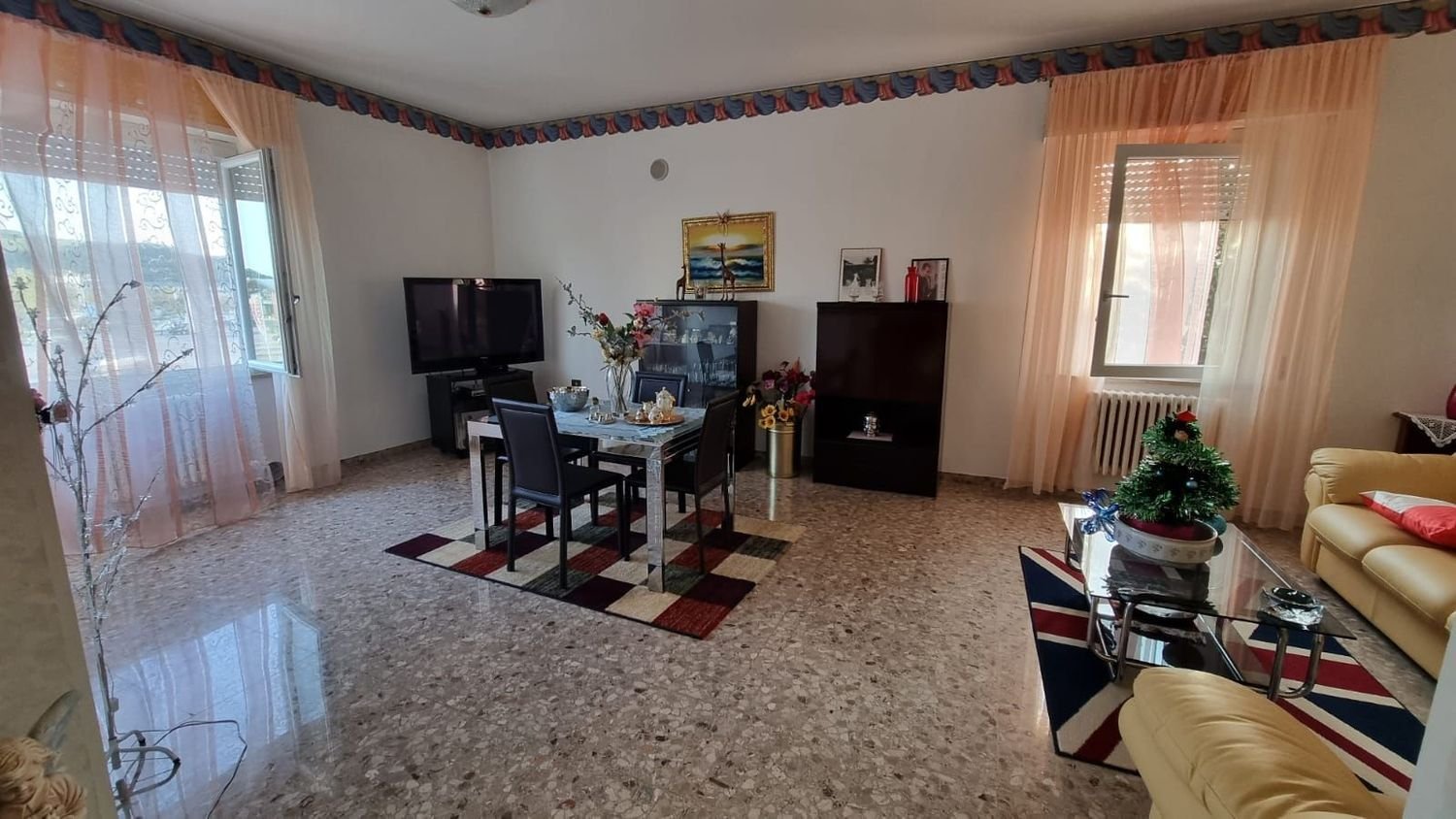 5 bedrooms Apartment in Porto Sant'Elpidio, Italy No. 312219