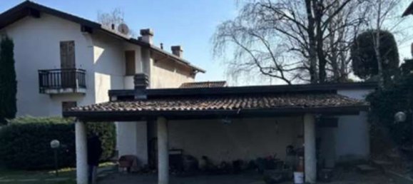 23 rooms Villa in Erba, Italy No. 3264 35