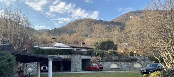 23 rooms Villa in Erba, Italy No. 3264 34