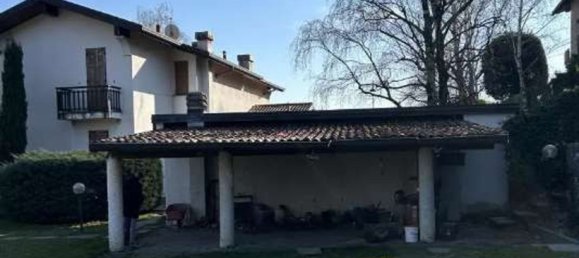 23 rooms Villa in Erba, Italy No. 3264 19