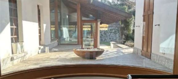 23 rooms Villa in Erba, Italy No. 3264 39