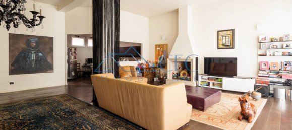 2 bedrooms Apartment in Milan, Italy No. 241531 17