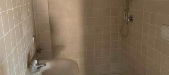 3 rooms Apartment in Ferrara, Italy No. 25123 12