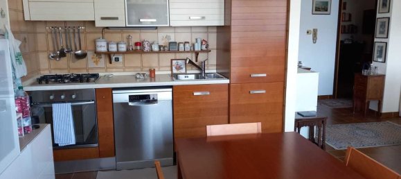3 rooms Apartment in Faggeto Lario, Italy No. 188081 9