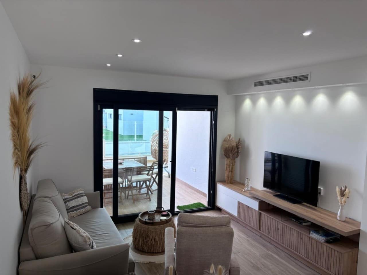 2 bedrooms Apartment in Torrevieja, Spain No. 188639